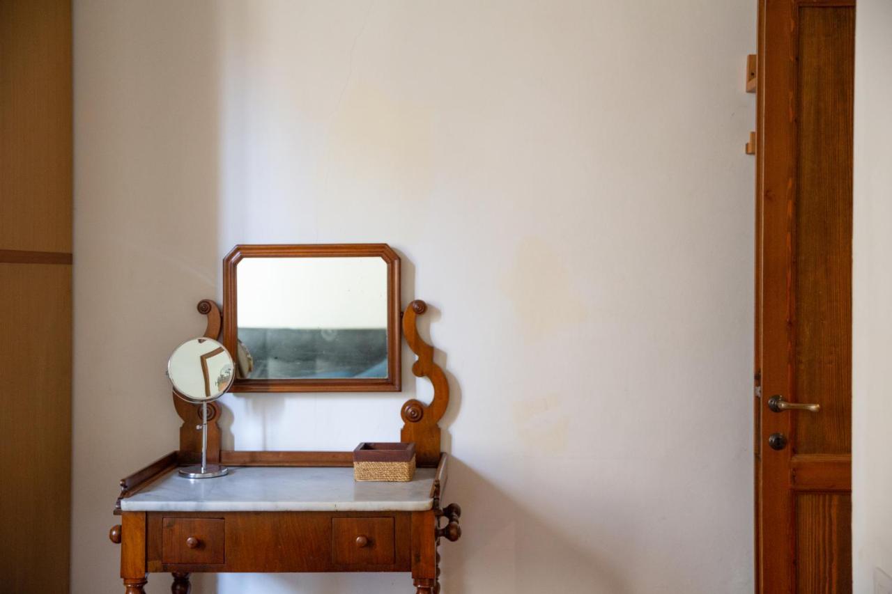 Lovely One Bedroom Apartment Nearby Ponte Vecchio Firenze Bagian luar foto